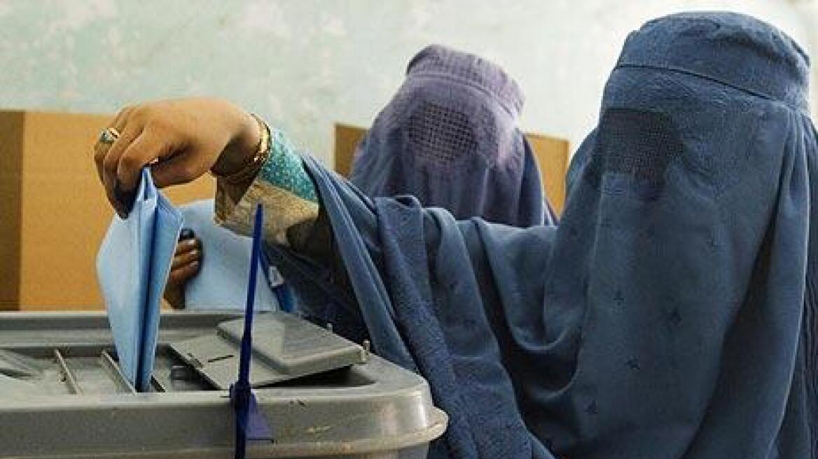 Χιλιάδες καταγγελίες για νοθεία στις αφγανικές εκλογές